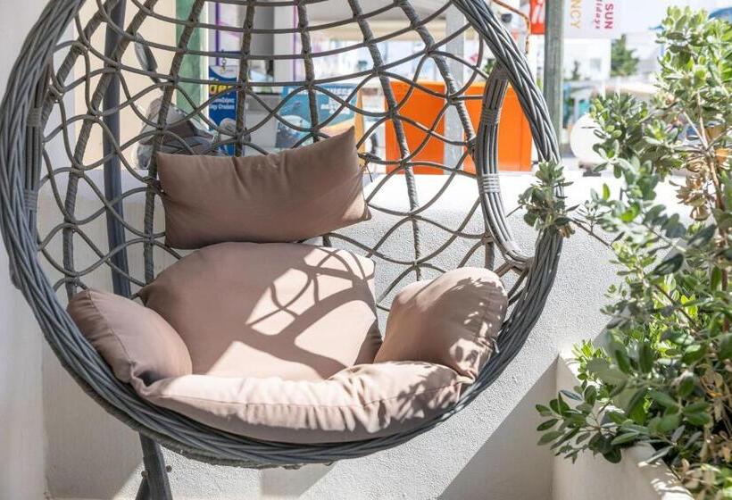 غرفة ديلوكس مزودة بشرفة, Naxos Petite Studios