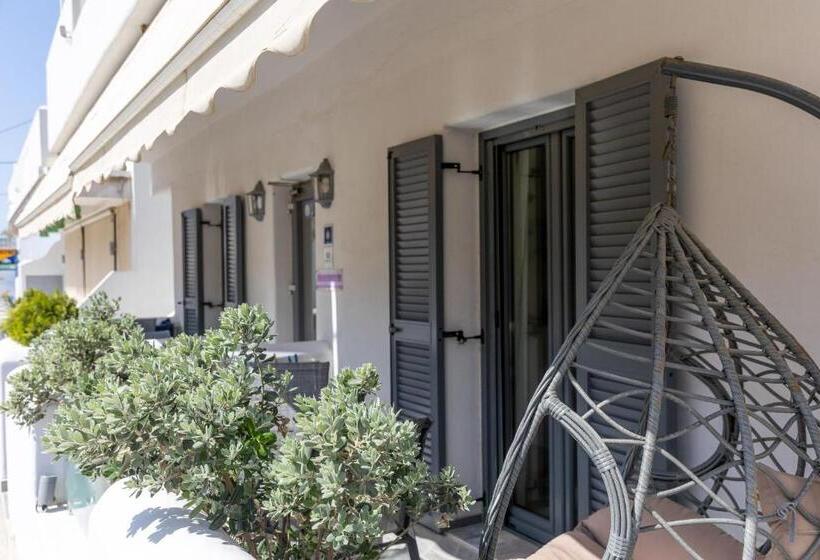 غرفة ديلوكس مزودة بشرفة, Naxos Petite Studios