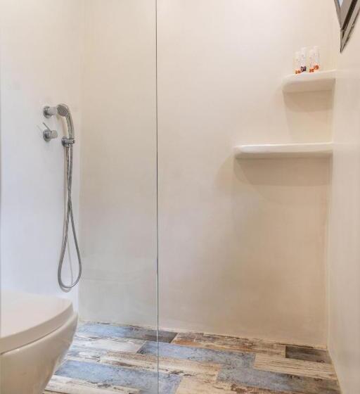 غرفة ديلوكس مزودة بشرفة, Naxos Petite Studios