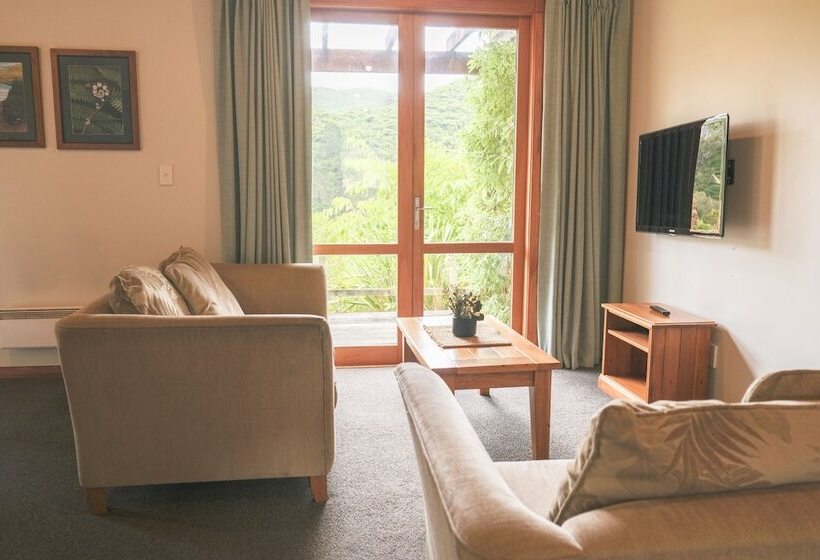 إستوديو قياسى سرير مزدوج, Silverstream Retreat