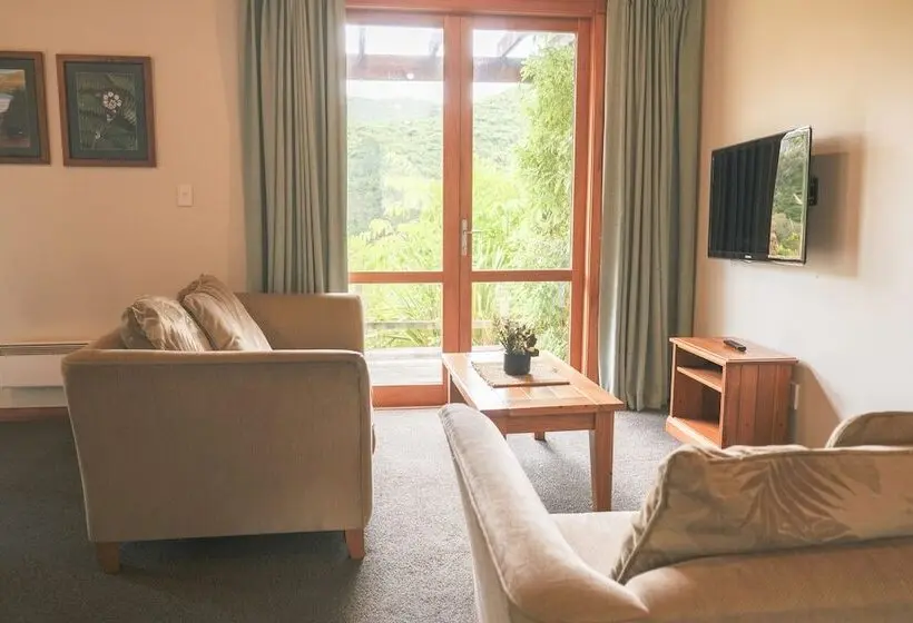 استودیوی استاندارد با تخت دوبل, Silverstream Retreat