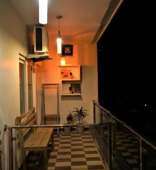 Camera Standard Letto King, The Sweven Rishikesh