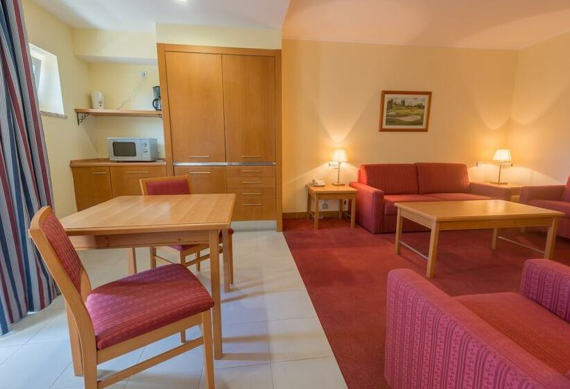 标准工作室, Amazonia Palmela Apartamentos Turisticos