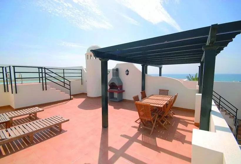2 Bedrooms Penthouse Apartment with Pool, Paraiso Playa