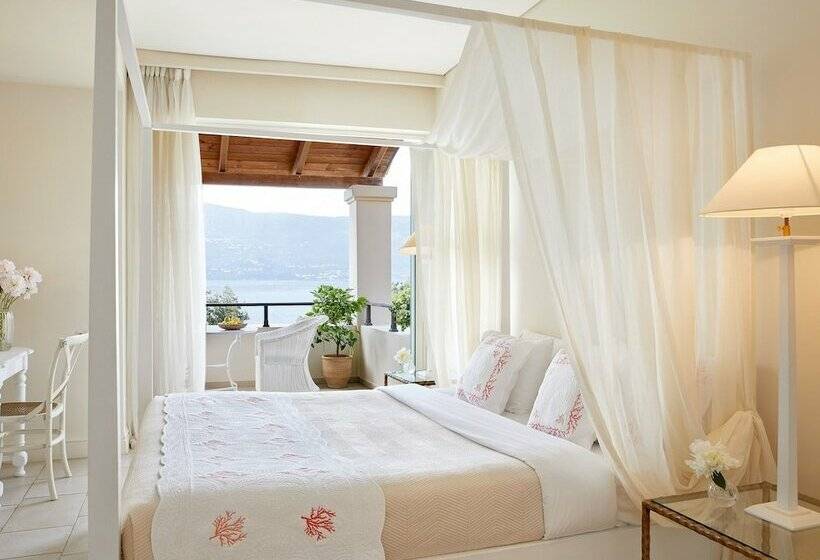 Бунгало Deluxe, Grecotel Eva Palace, Beach Luxury Resort