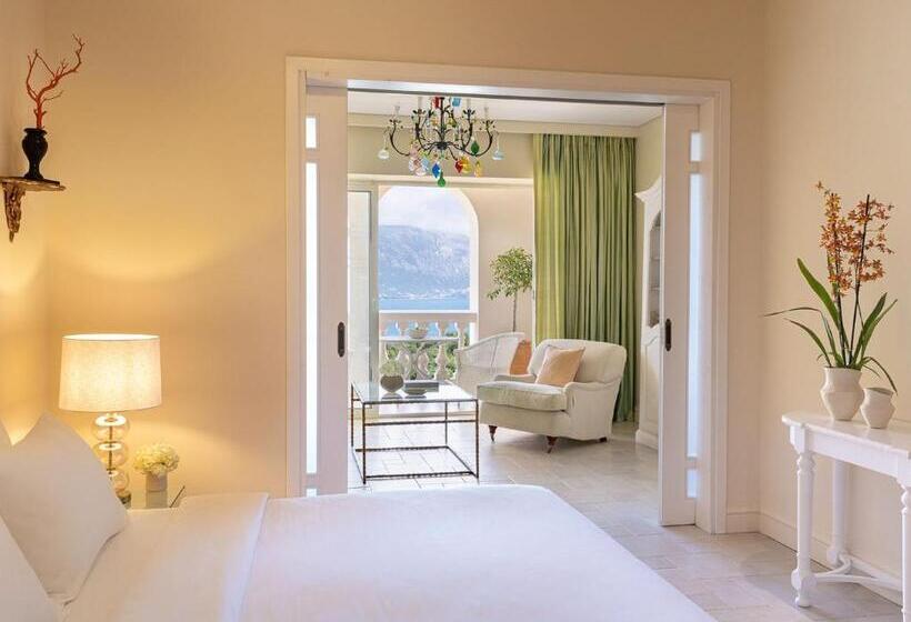 带海景的复工套房, Grecotel Eva Palace, Beach Luxury Resort