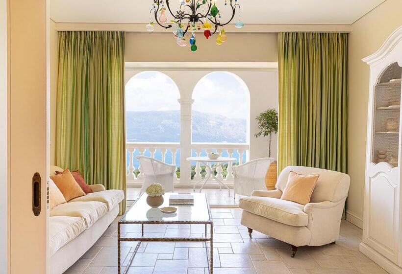 带海景的复工套房, Grecotel Eva Palace, Beach Luxury Resort