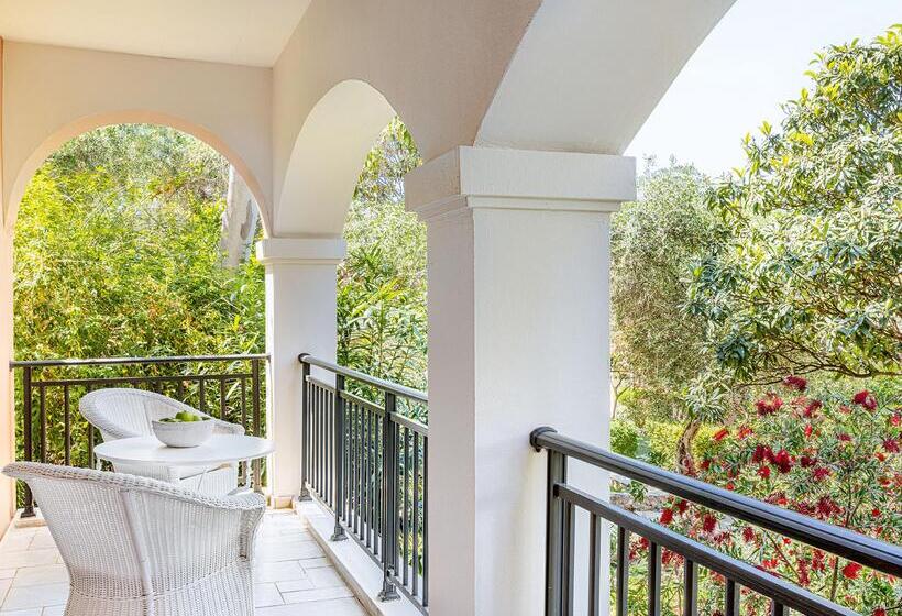 Бунгало Deluxe, Grecotel Eva Palace, Beach Luxury Resort