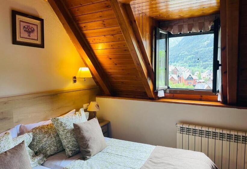 חדר סטנדרט, Hostal Escuils