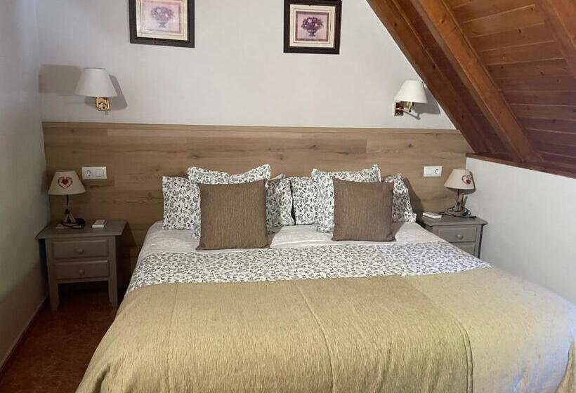 Номер Стандарт Индивидуальный, Hostal Escuils