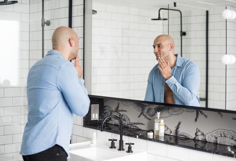 جناح, Andaz London Liverpool Street, By Hyatt