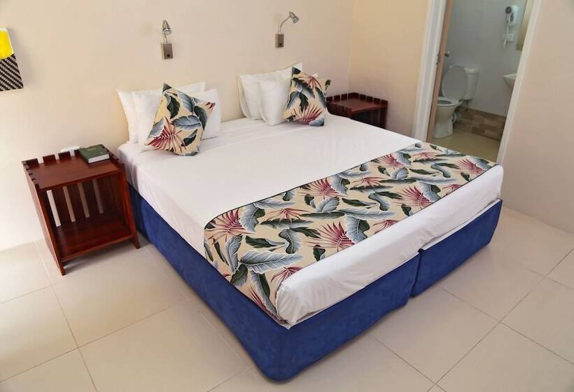 اتاق لوکس, Aquarius On The Beach