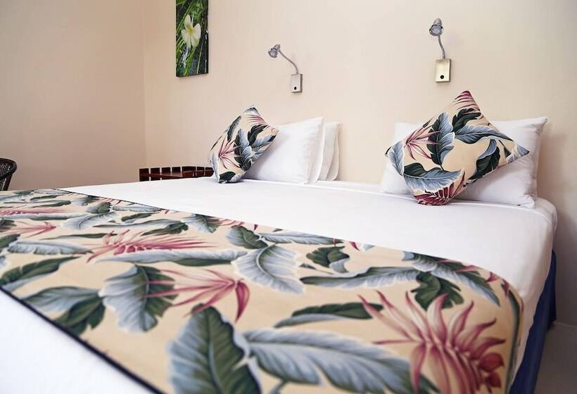 اتاق لوکس, Aquarius On The Beach