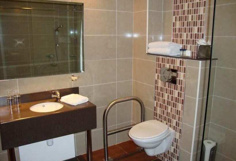Номер Стандарт, Ard Ri House