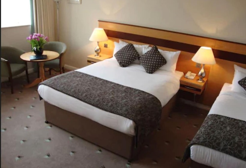 غرفة قياسية, Ard Ri House