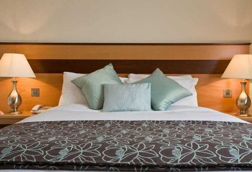 غرفة قياسية, Ard Ri House