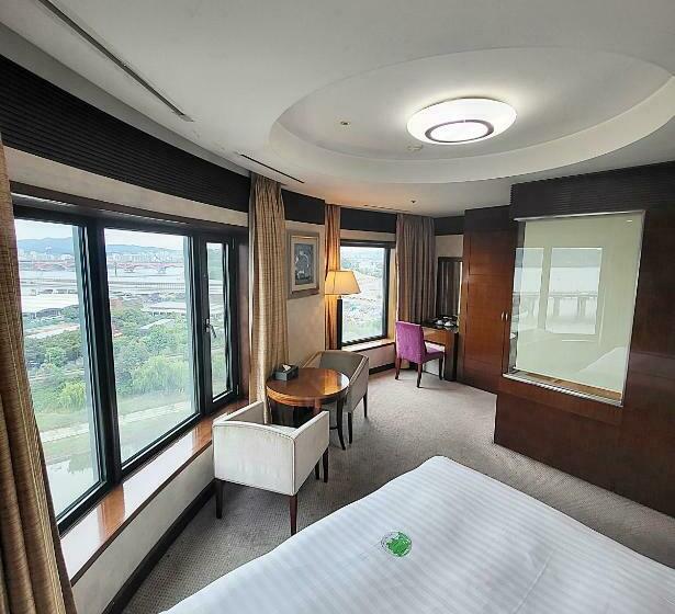 Quarto Superior, Niagara