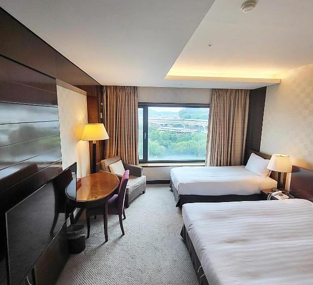 Quarto Deluxe, Niagara