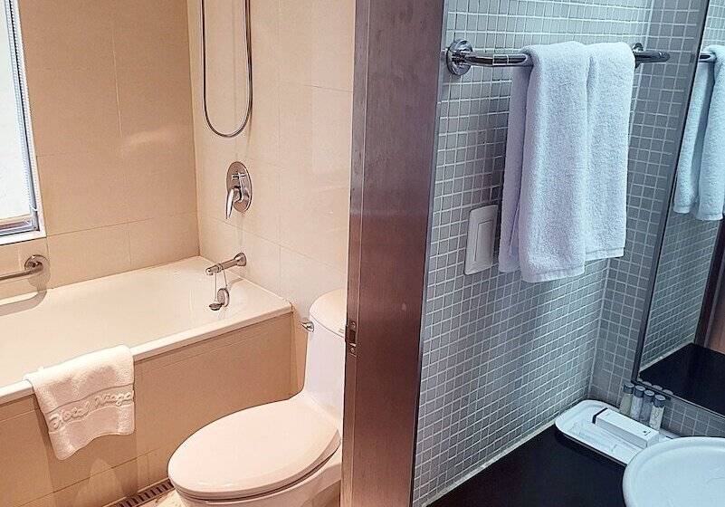 Quarto Estandar, Niagara