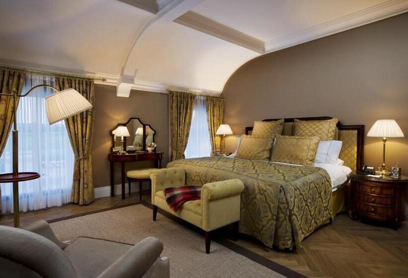 جناح, Castlemartyr Resort