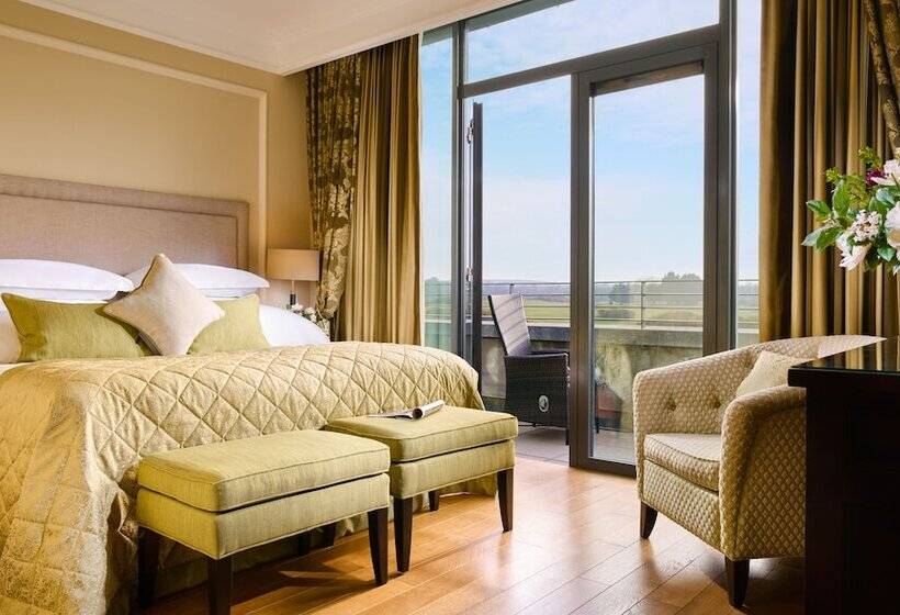 סוויטת ג'וניור עם מרפסת, Castlemartyr Resort