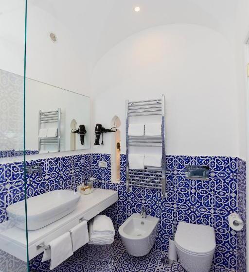 Pokój Trzyosobowy Deluxe Widok Morze, Conca D'oro