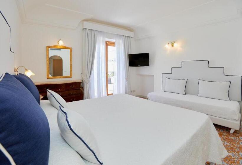 Pokój Trzyosobowy Deluxe Widok Morze, Conca D'oro