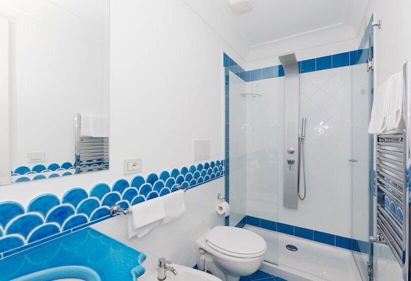 Superior Triple Room Sea View, Conca D'oro