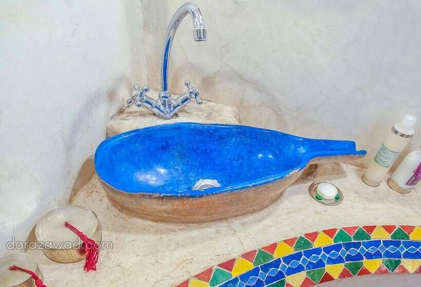 اتاق استاندارد, Dar Azawad