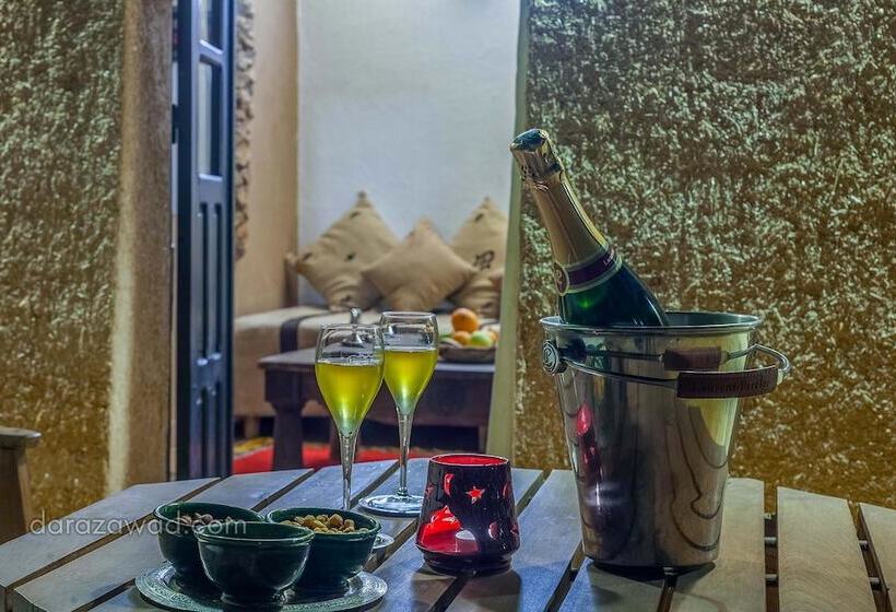 اتاق استاندارد, Dar Azawad