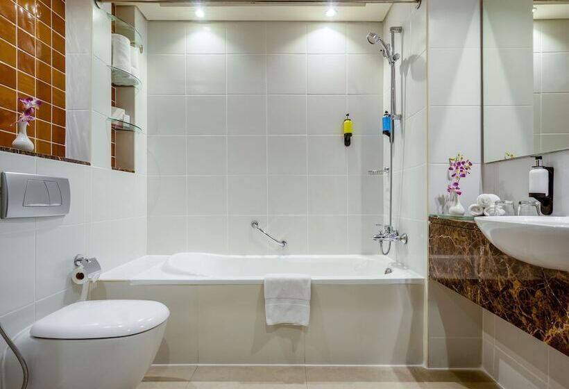 Апартаменты 1 Спальня Вид на Город, Flora Creek Deluxe Hotel Apartments, Dubai