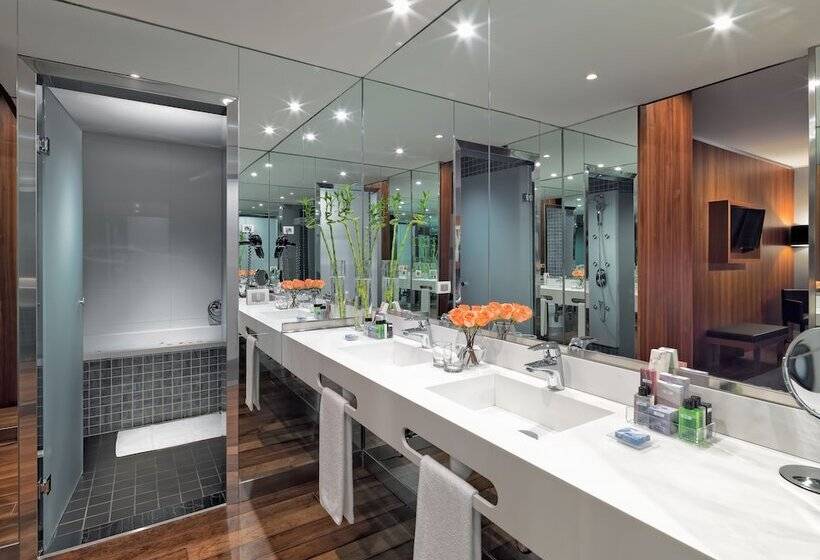 Suite, H10 Roma Citta