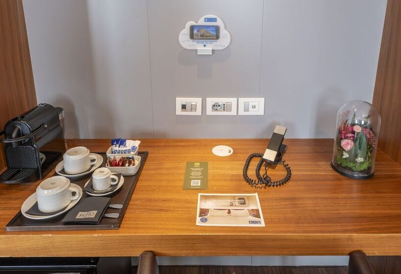 Suite, H10 Roma Citta