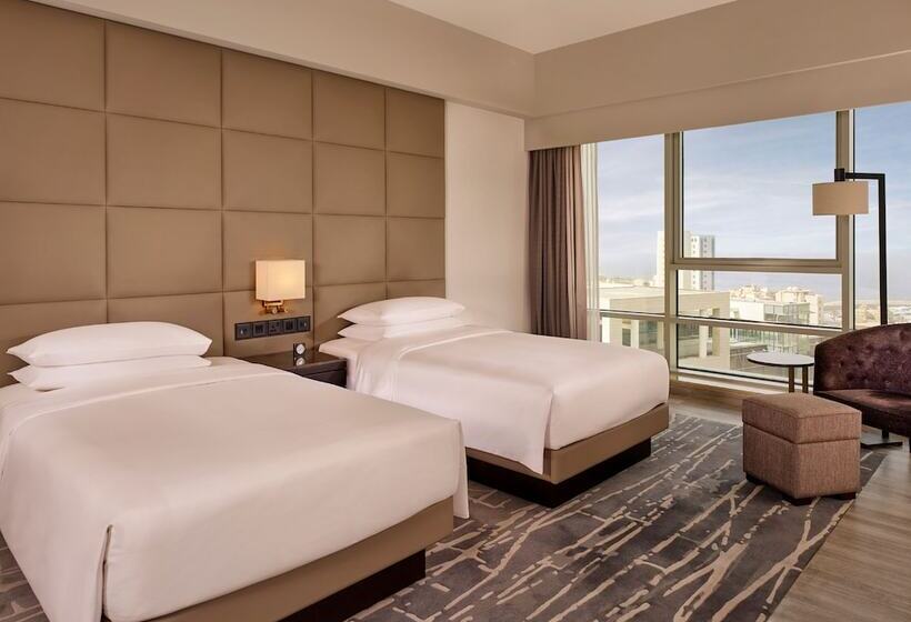 سوییت, Hyatt Regency Al Kout Mall