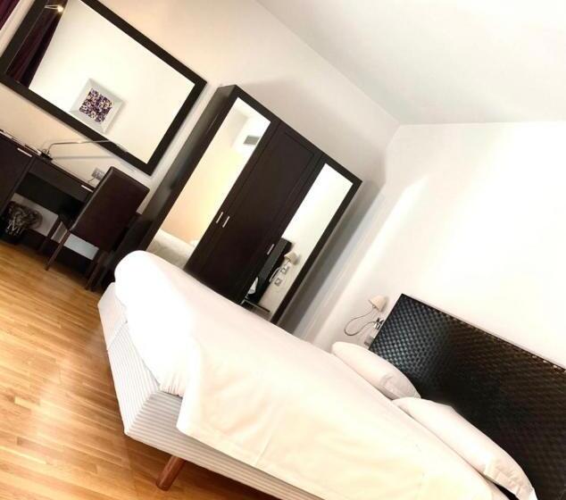 سوییت, Mh Design