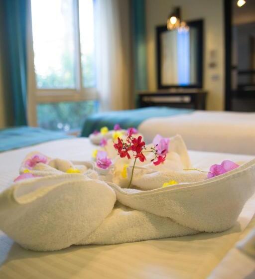 エコノミールーム, Naama Blue