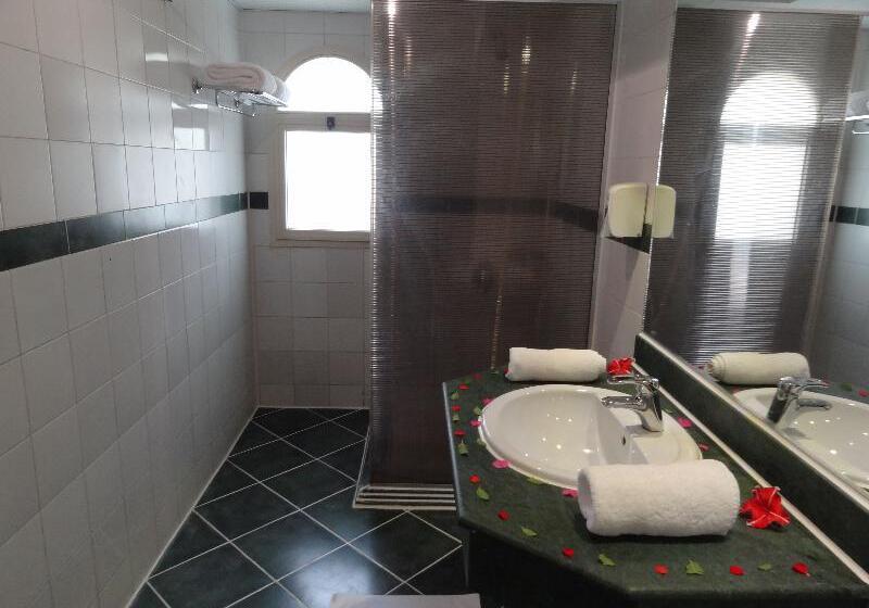 スタンダードシングルルーム, Naama Blue