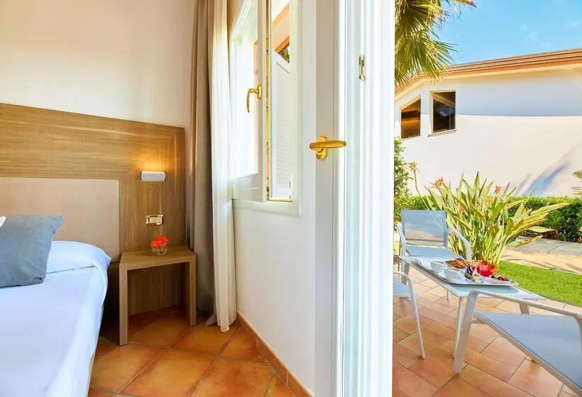 سوییت جونیور, Paestum Inn Beach Resort