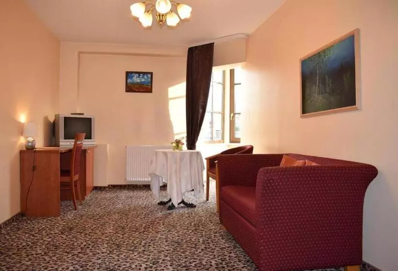 Suite, Restaurant Smilga