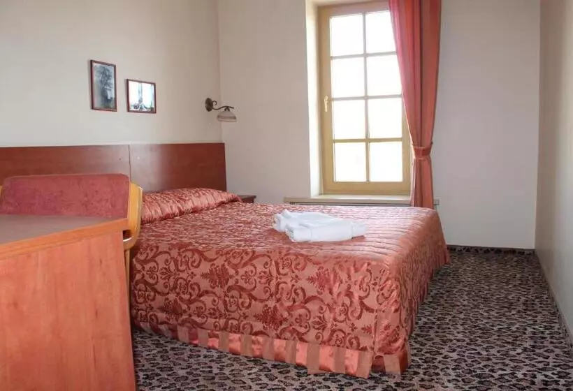 Suite, Restaurant Smilga