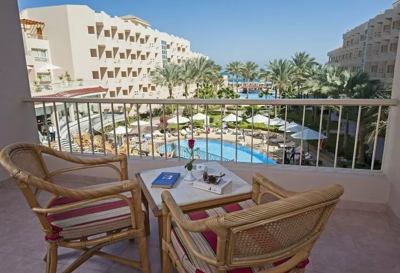 اتاق استاندارد با چشم‌انداز دریا, Sea Star Beau Rivage