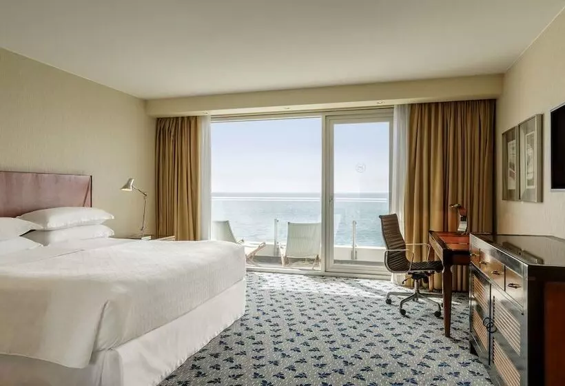 Classic Room Double Bed Sea View, Sheraton Miramar Hotel & Convention Center