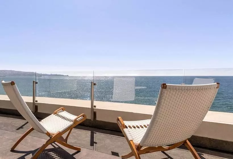 Classic Room Double Bed Sea View, Sheraton Miramar Hotel & Convention Center
