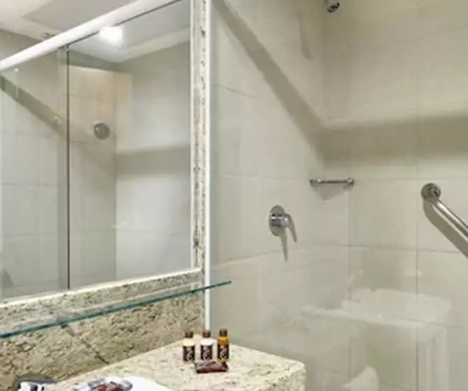 اتاق لوکس با چشم‌انداز دریا, Sheraton Vitoria