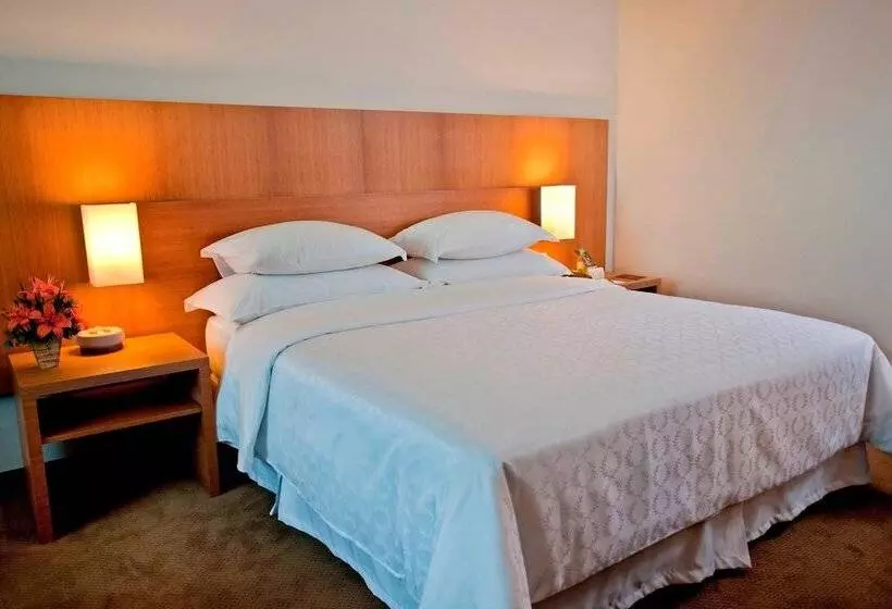 اتاق لوکس با چشم‌انداز دریا, Sheraton Vitoria