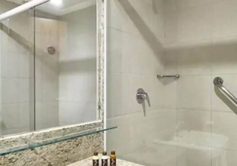 اتاق لوکس با چشم‌انداز دریا, Sheraton Vitoria