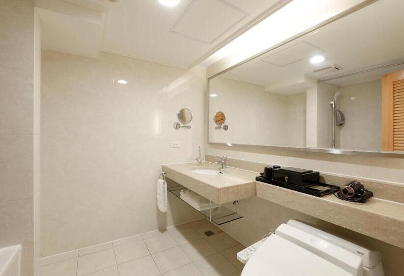 Executive Room, Sunshine