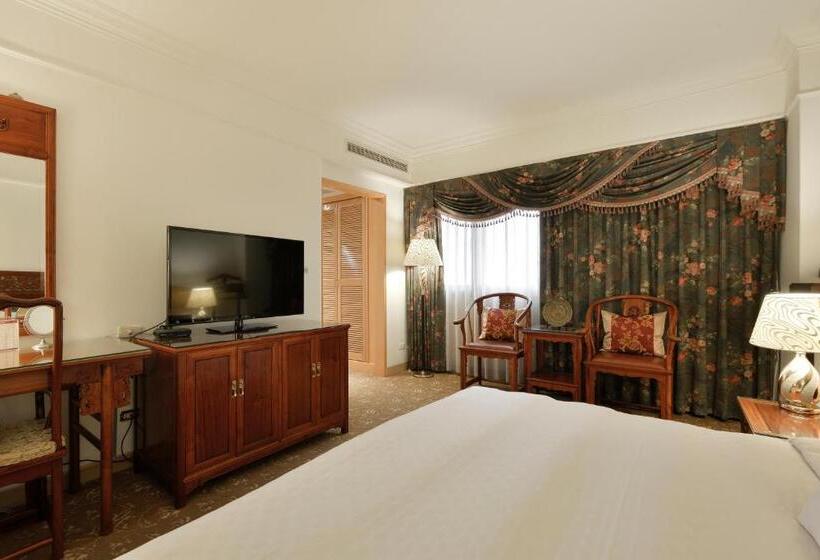 Deluxe Suite, Sunshine