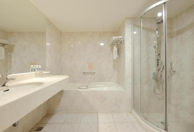 Deluxe Suite, Sunshine