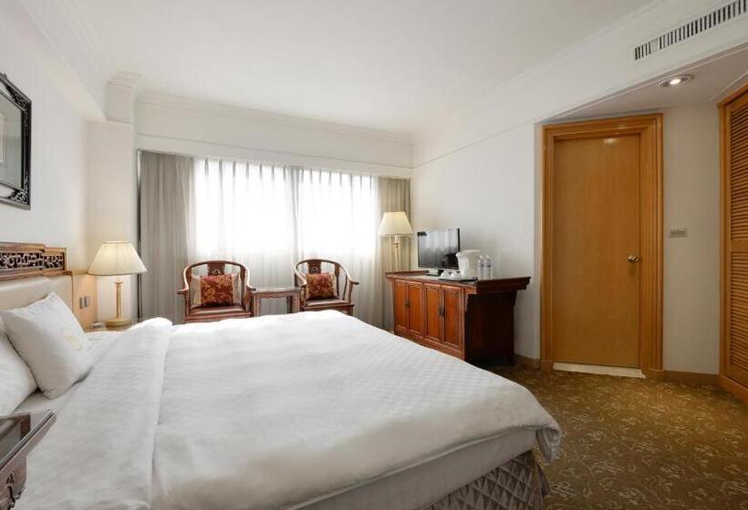 Deluxe Room, Sunshine